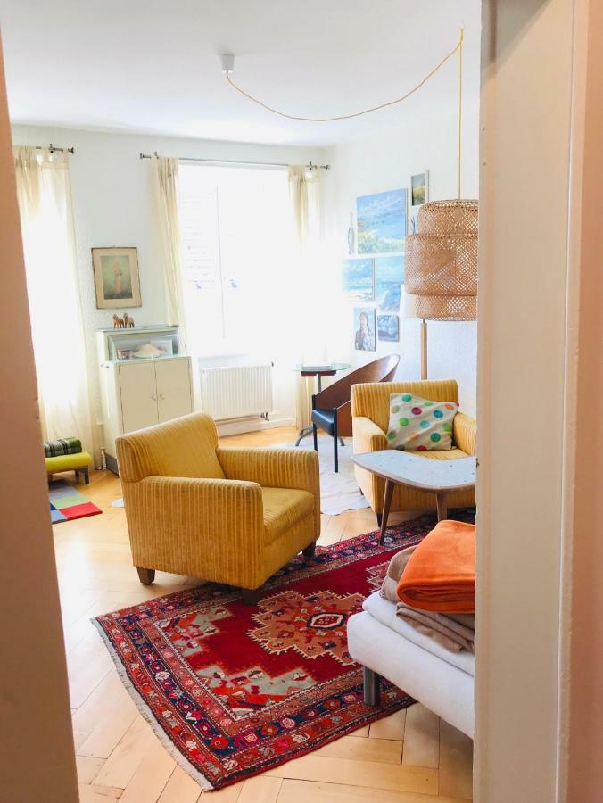 Appartement 1Bijou La Chaux De Fonds Bagian luar foto