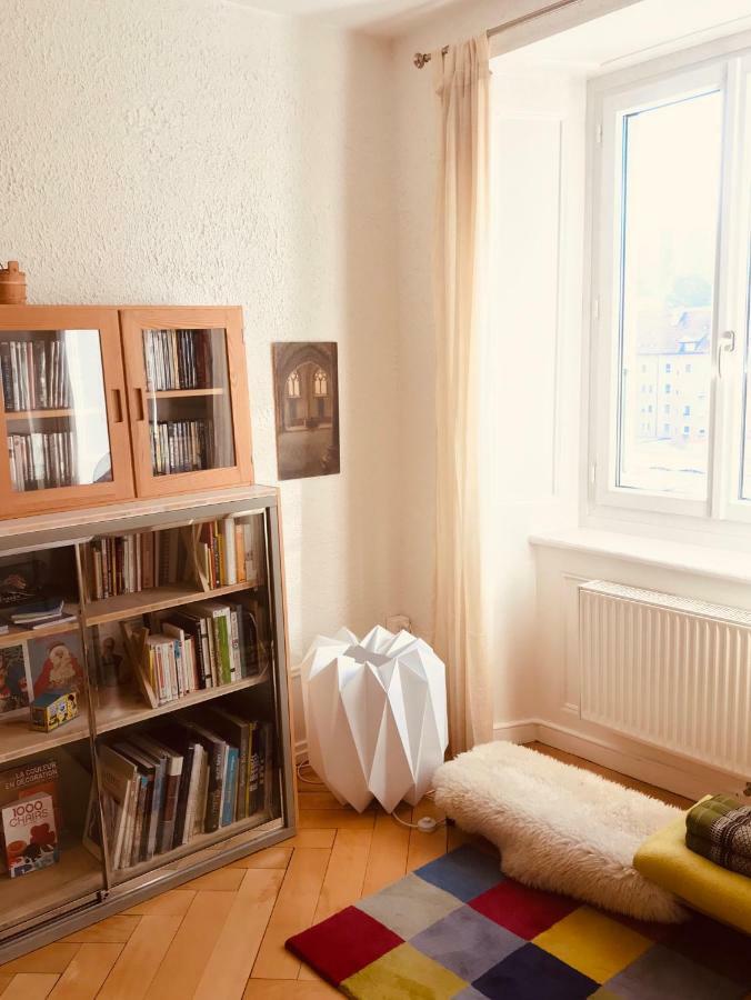 Appartement 1Bijou La Chaux De Fonds Bagian luar foto
