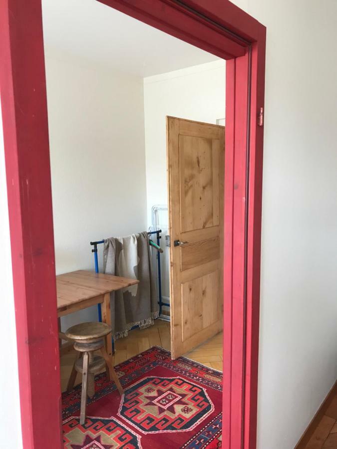 Appartement 1Bijou La Chaux De Fonds Bagian luar foto